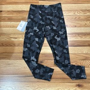 Women CALME Leggings